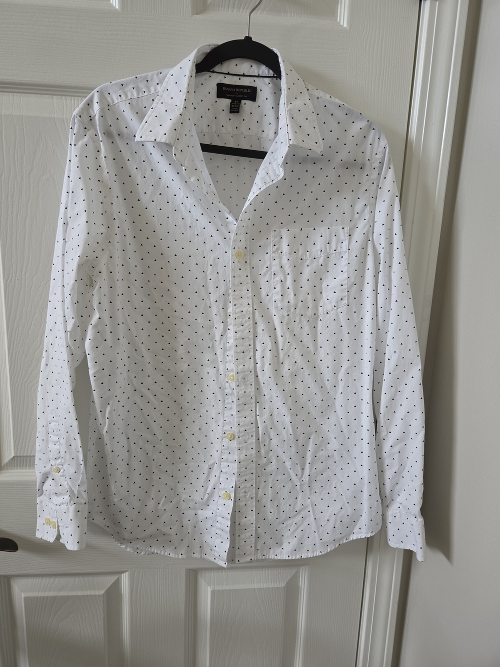 Banana Republic Non-Iron Classic Fit Button Down Shirt White Black Triangle Pri